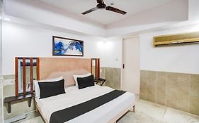 Hotel O Saffron-Blu Residence
